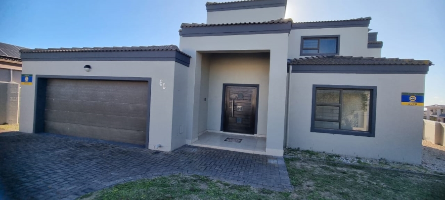 4 Bedroom Property for Sale in Country Club Western Cape